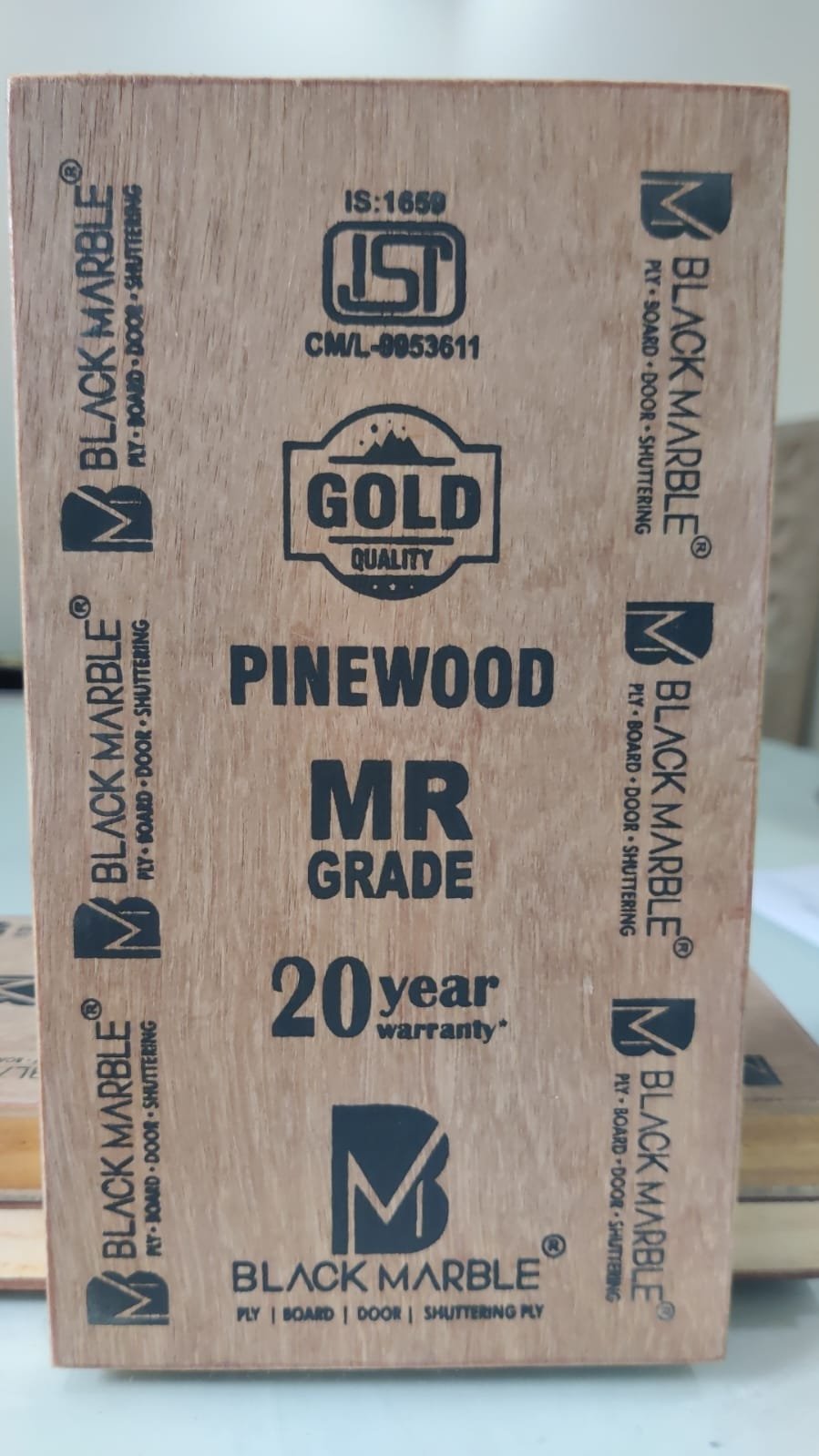 Black Marble Gold Pinewood Plywood - MR Grade